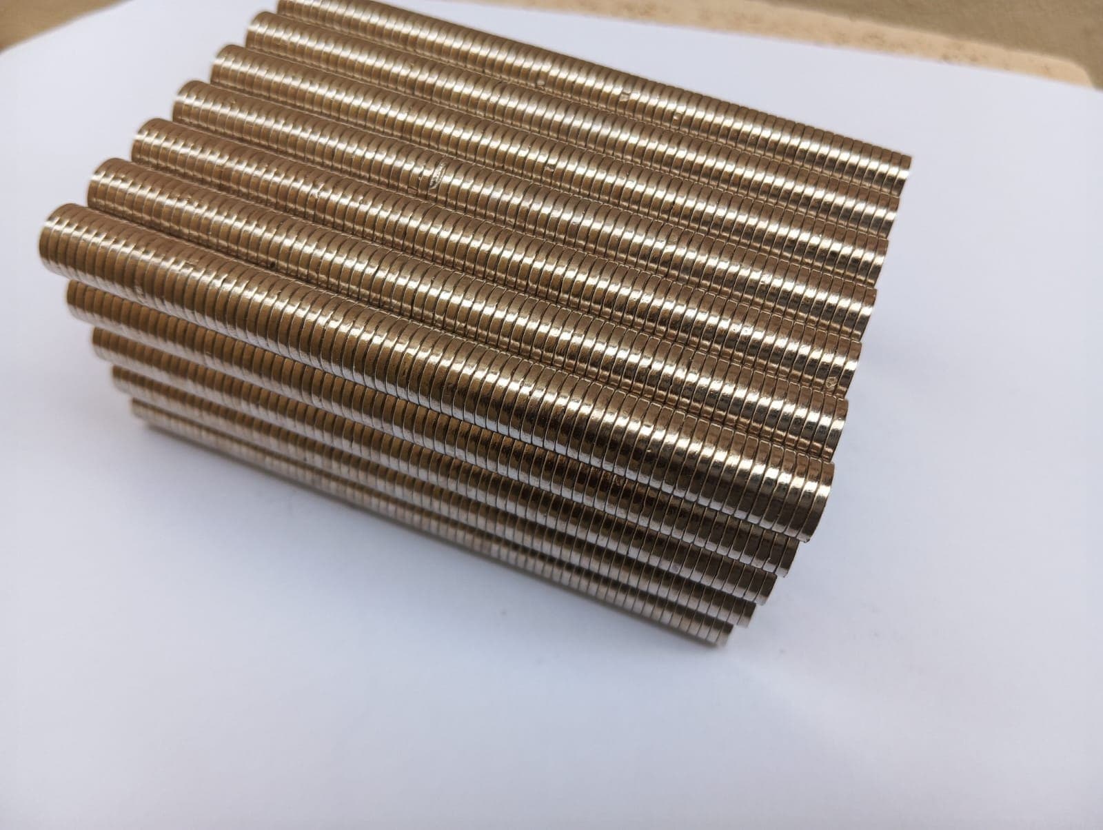 Round neodymium magnets in stock